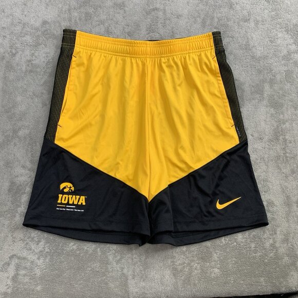 Nike Shorts Mens Medium On Field Iowa Hawkeyes Football Black Workout Gym DN5715 - Picture 1 of 11